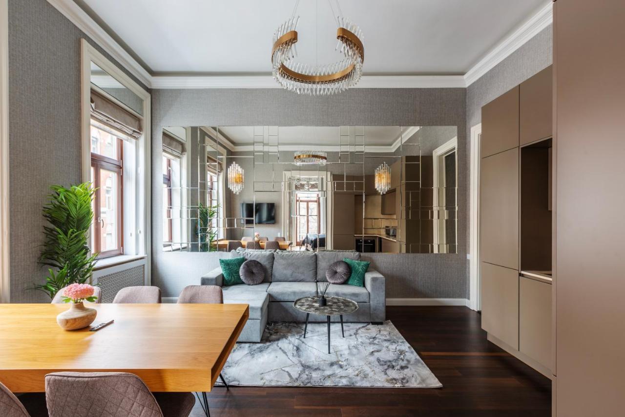 Luxury Apartment With Balcony Next To The New York Cafe Budapest Eksteriør billede
