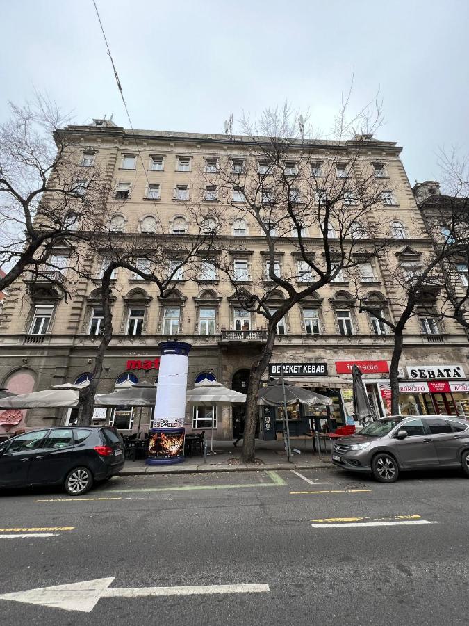 Luxury Apartment With Balcony Next To The New York Cafe Budapest Eksteriør billede